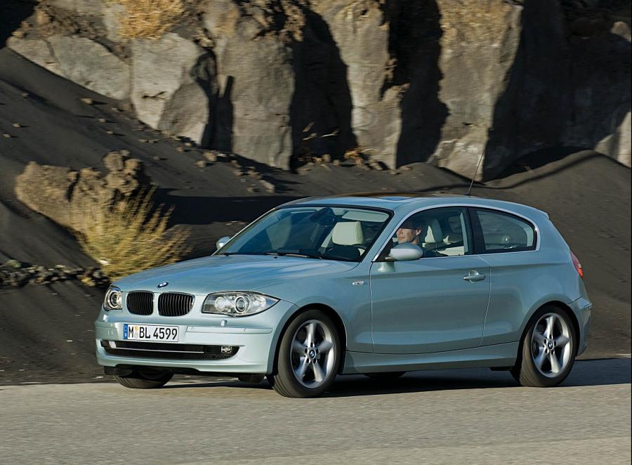 BMW 1-Series 3-Door 2005 года  (фото 30 из 51)